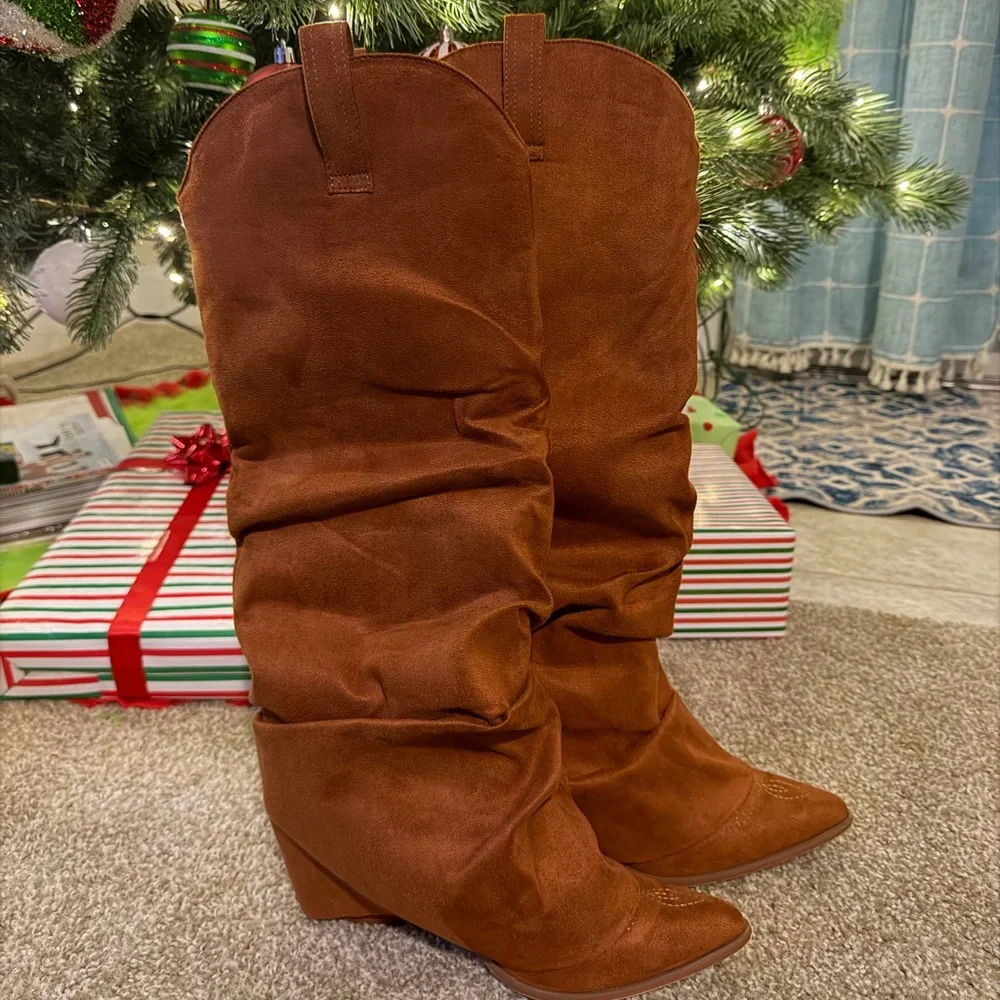 Lonzah Tan Suede Knee High Slouchy Boots - Picture 4 of 5